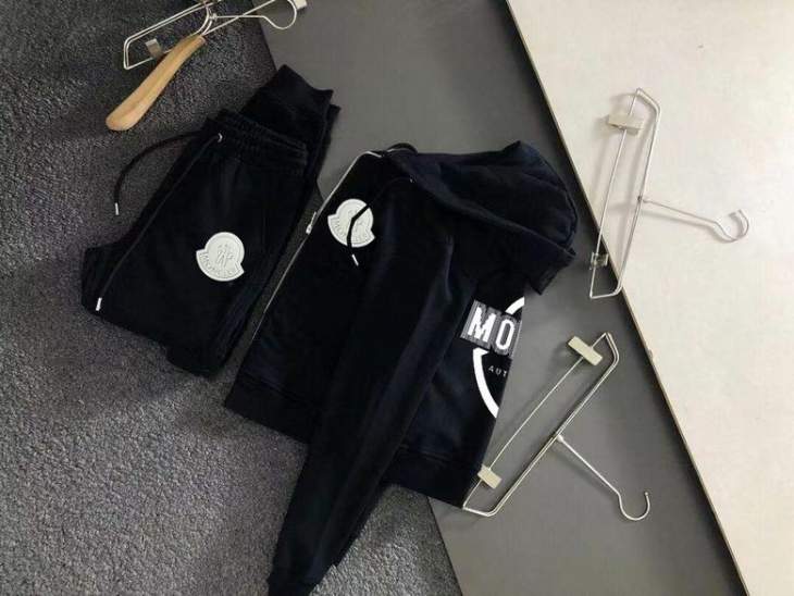 Picture of Moncler Sweater Suits _SKUMonclerM-5XLkdtn7341687